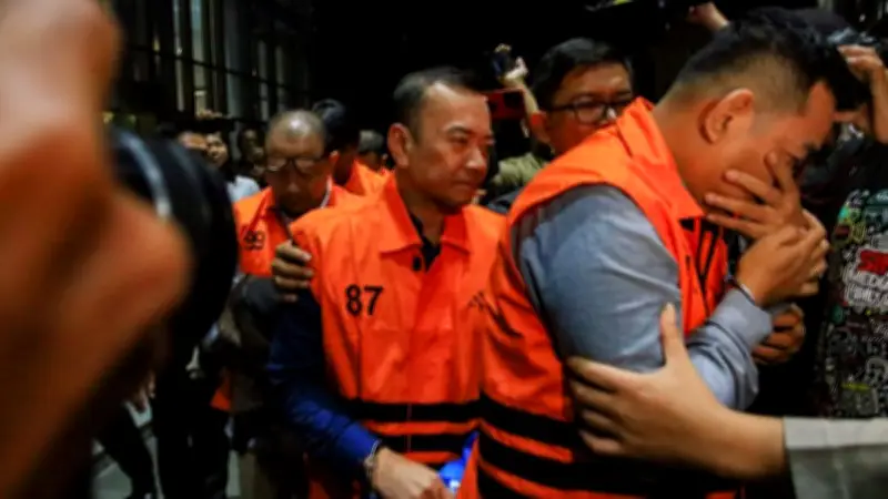 Kode Amplop Cokelat Terungkap: Suap Bos Blueray ke Pejabat Bea Cukai
