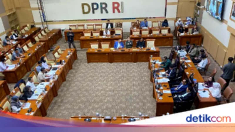 Komisi III DPR Bentuk Panja RUU Polri, Habiburokhman Jadi Ketua