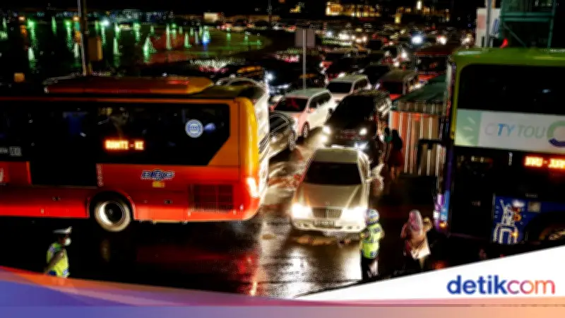 Komunitas Motor Parkir Sembarangan di Thamrin Dibubarkan Polisi