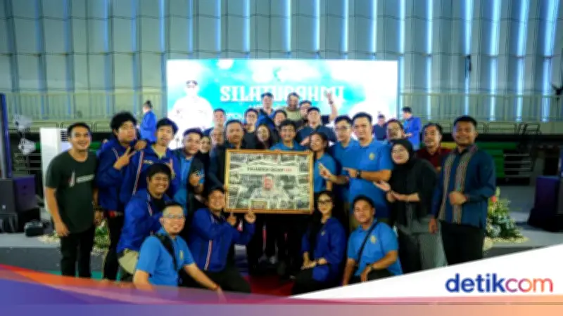 Korlantas Polri Jalin Silaturahmi dengan Media Lewat Bulutangkis