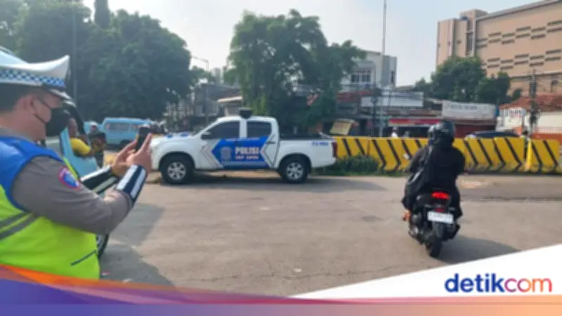 Korlantas Polri Optimalkan ETLE Handheld di Polda Metro Jaya