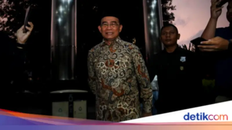 KPK Periksa Muhadjir Effendy untuk Bandingkan Pembagian Kuota Haji 2022