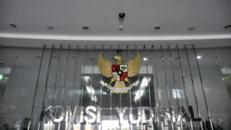 KY Dalami Dugaan Pelanggaran Etik Hakim di Sidang Air Keras Andrie Yunus