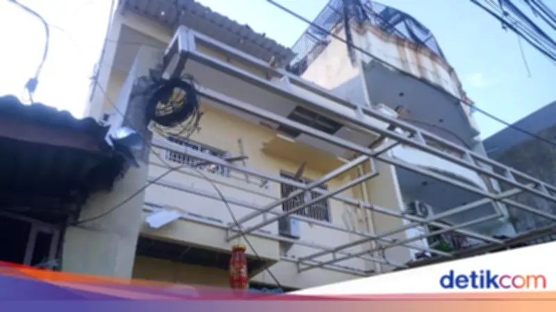 Ledakan Gas di Tambora Porak-porandakan Rumah, Lansia Terluka