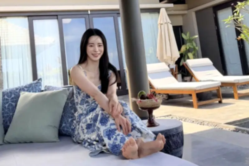 Lim Ji Yeon Liburan di Bali, Isi Waktu Istirahat dengan Bersantai