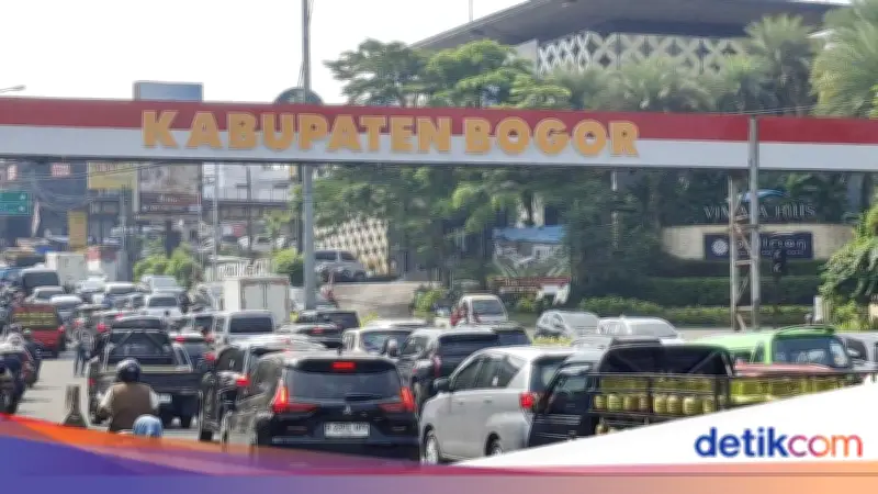 Long Weekend, 10 Ribu Kendaraan Menuju Puncak Bogor Pagi Ini