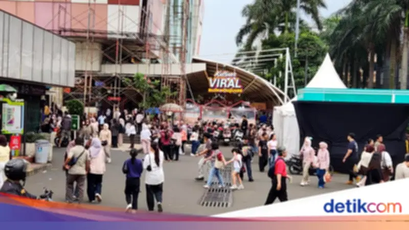 Long Weekend di Jakarta, Warga Serbu Blok M untuk Kulineran