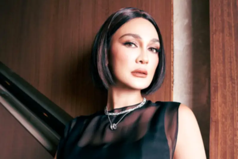Luna Maya Kehilangan Ratusan Ribu Pengikut Akun Palsu Instagram
