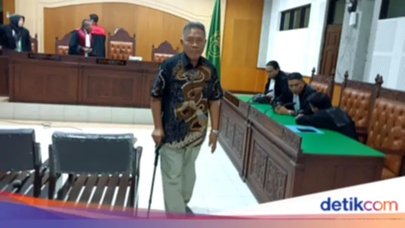 MA Sunat Vonis Eks Bupati Lombok Barat Zaini Arony Jadi 5 Tahun Penjara