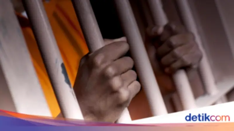 Maling HP di Depok Kabur Lewat Atap Rumah, Terjatuh lalu Diringkus Warga