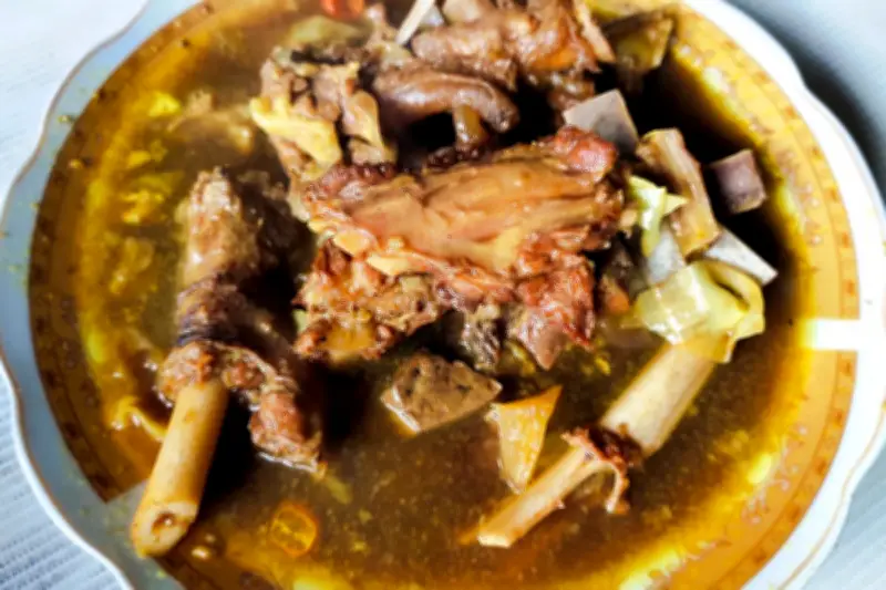 Manfaat Kaldu Tulang Sapi: Harta Karun Nutrisi dari Sisa Kurban