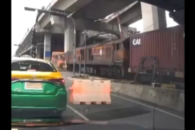 Masinis Kereta Tabrak Bus di Bangkok Positif Narkoba