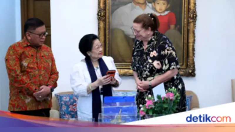 Megawati Terima Dubes Kuba, Bahas Tekanan AS dan Kerja Sama BRIN