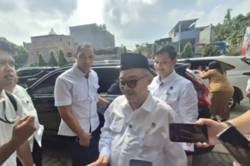 Mendikdasmen: Bahasa Inggris Wajib di SD Mulai 2027