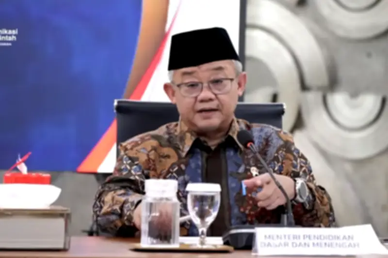 Mendikdasmen Sebut Banyak Pemda Tak Mampu Gaji Guru PPPK Paruh Waktu