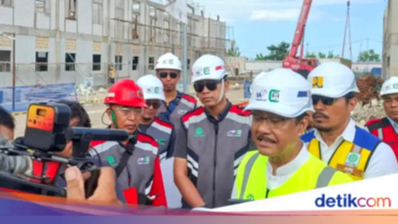Mensos Tinjau Pembangunan Sekolah Rakyat Surabaya, Target Rampung Juli 2026