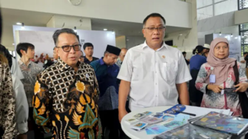 Menteri LH Jumhur Hidayat Bicara Film Pesta Babi dan Rezim Sanksi Lingkungan