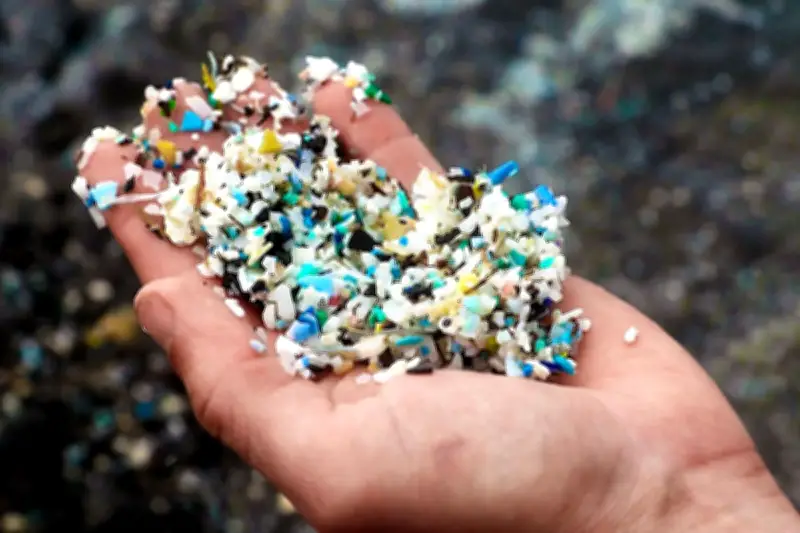Mikroplastik di Atmosfer Ternyata Memperparah Pemanasan Global