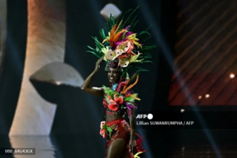 Miss Jamaika 2025 Gabrielle Henry Tampil Perdana Usai Insiden Jatuh