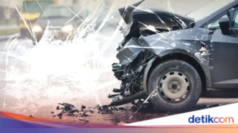Mobil Tabrak Pejalan Kaki di Modena Italia, 7 Orang Terluka