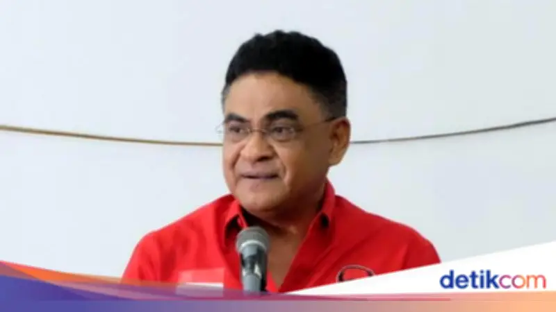 PDIP Sindir Jokowi Keliling NTT: Mau Tunjukkan Ijazah?