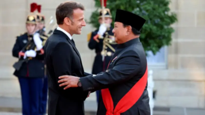 PDIP Soroti Tiga Kali Kunjungan Prabowo ke Prancis dalam Lima Bulan