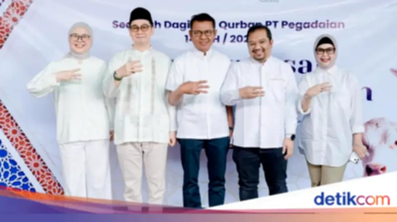 Pegadaian Salurkan 4.500 Paket Daging Kurban untuk Masyarakat