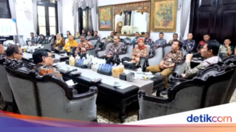 Pemkab Sidoarjo Digitalisasi 19 Pasar untuk Dongkrak PAD Rp16,7 Miliar
