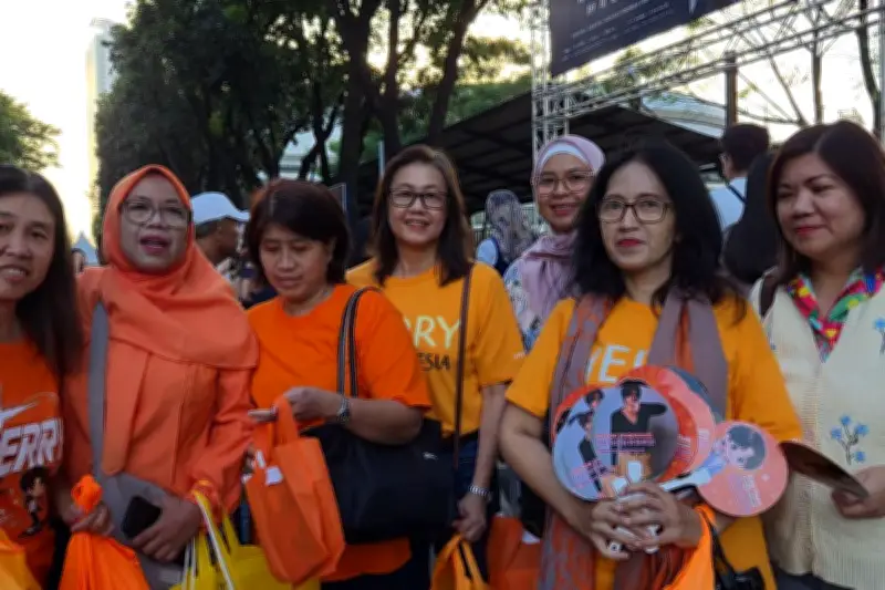 Penggemar Jerry Yan Tampil Kontras di Konser F*FOREVER dengan Kaus Oranye