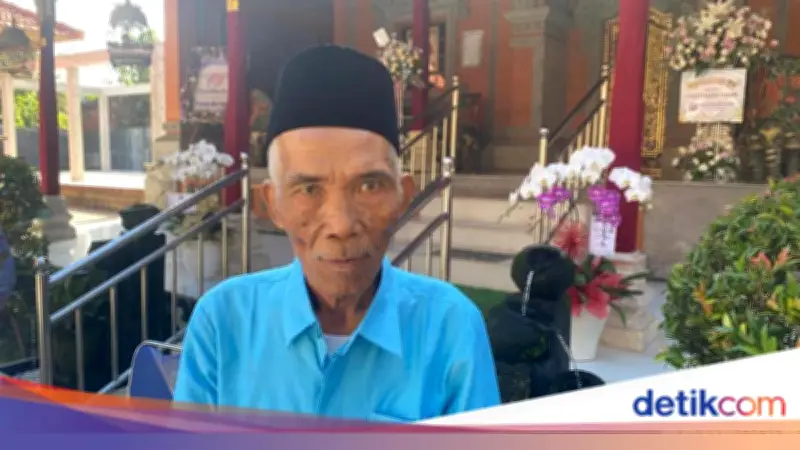 Penjual Kacamata Keliling di Bali Berangkat Haji Setelah 20 Tahun Menabung