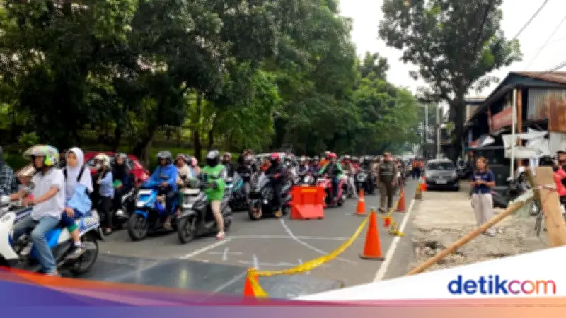 Perbaikan Jalan Amblas Lenteng Agung Mulai Malam Ini, Ada Buka Tutup Lajur