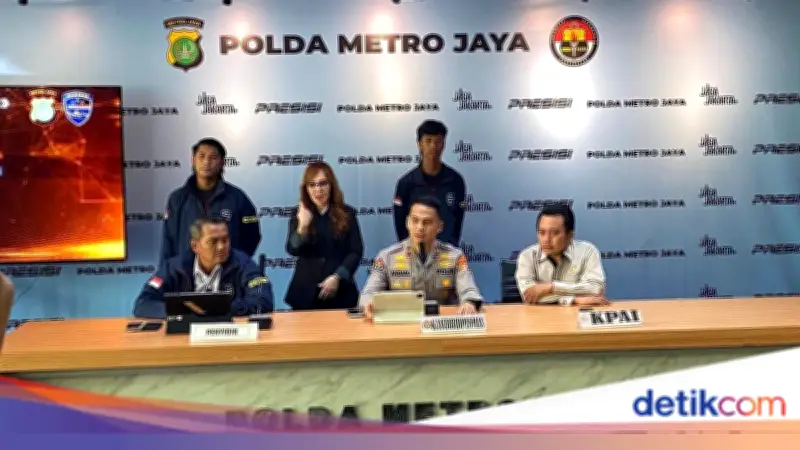 Polda Metro Tangkap Host Live Streaming Porno, Ajak Talent Telanjang