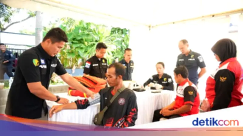 Polda Sumsel Sediakan Dapur Lapangan dan Cek Kesehatan Gratis untuk Buruh Saat May Day