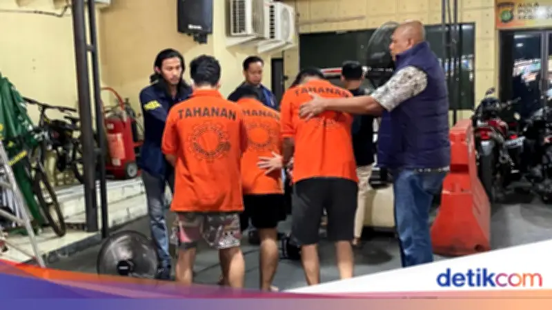 Polisi Bekuk Tiga Penadah HP Curian, Gunakan Aluminium Foil