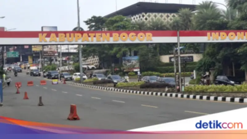 Polisi Berlakukan One Way Puncak Arah Jakarta Siang Ini