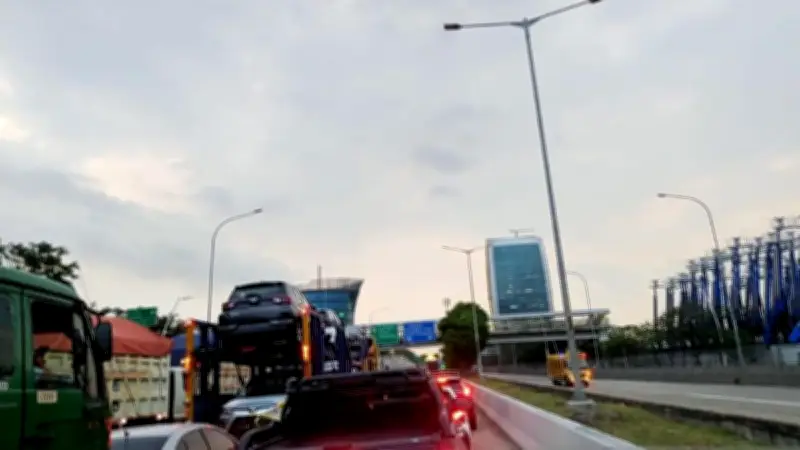 Polisi Ungkap Penyebab Kemacetan Panjang di Tanjung Priok Bukan dari Pelabuhan
