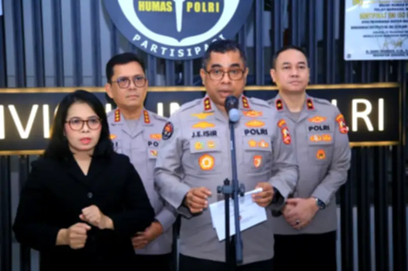 Polri Larang Anggota Live Streaming Saat Bertugas, Ini Alasannya