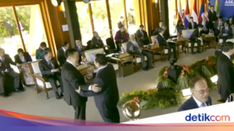 Prabowo Akrab dengan PM Thailand di Retreat KTT ASEAN Filipina