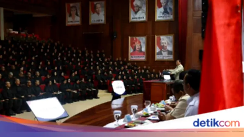 Prabowo Beri Taklimat 400 Calon Pemimpin BUMN dari PFLP 2026