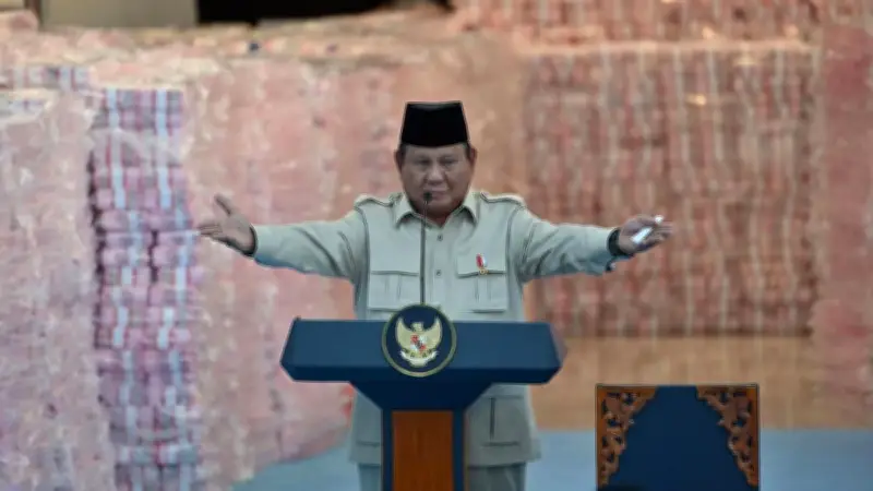 Prabowo: Bulan Depan Ada Lagi Uang Rampasan Rp49 Triliun