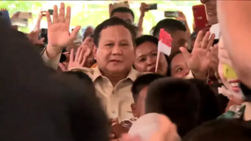 Prabowo Kunjungi Miangas Usai KTT ASEAN, Janjikan Perbaikan Bandara dan Internet