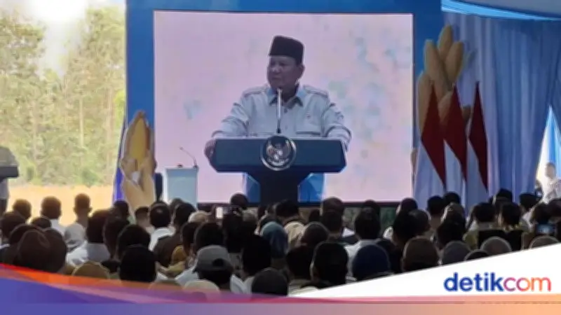 Prabowo Pesankan Polri Jadi Polisi Rakyat di Acara Panen Jagung Tuban