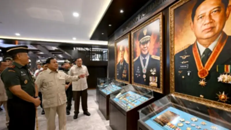 Prabowo Resmikan Renovasi Museum dan Perpustakaan Seskoad di Bandung