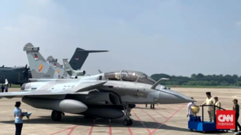 Prabowo Serahkan 6 Jet Rafale dan Alutsista Baru ke TNI AU