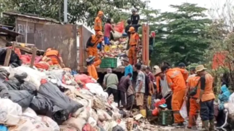 Pramono Teken Ingub, Warga Jakarta Wajib Pilah Sampah dari Sumber