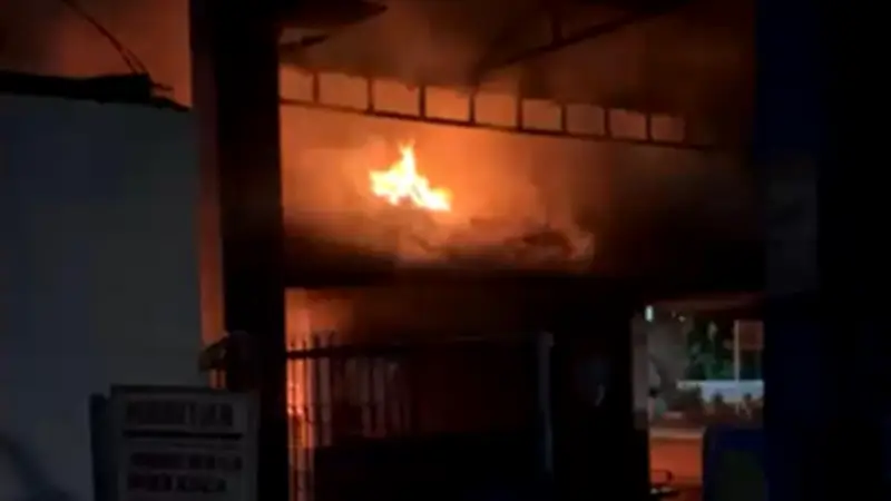 Puluhan Lapak dan Rumah di Kalideres Terbakar, Penyebab Masih Misterius