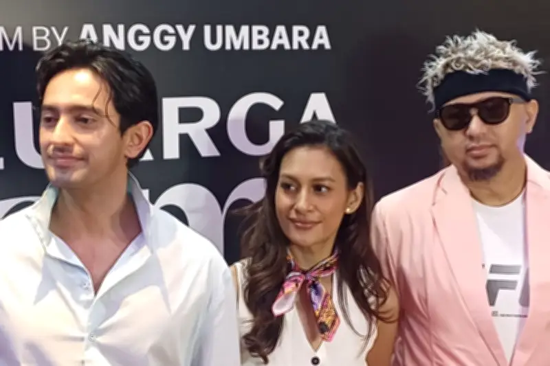 Raihaanun Terbantu Suasana Rumah Menyesakkan di Film Keluarga Suami Adalah Hama