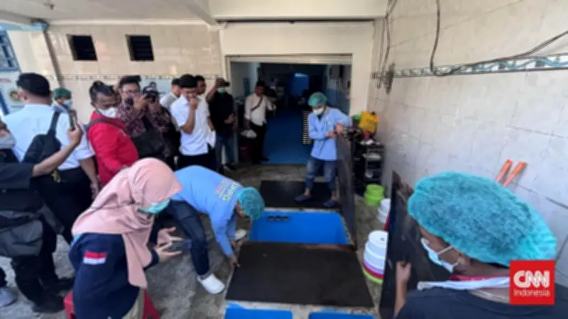Ratusan Siswa Surabaya Diduga Keracunan MBG, SPPG Minta Maaf