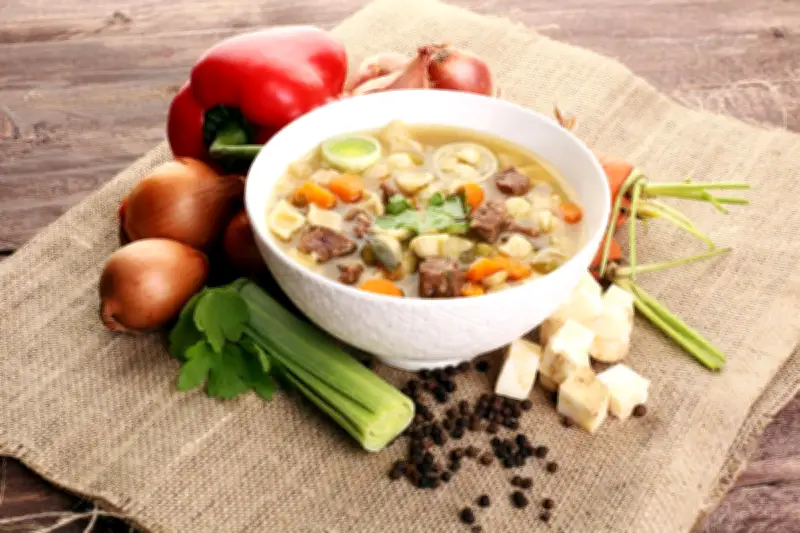 Resep Sup Daging Sapi Muda dari Kitab Kokki Bitja 1864