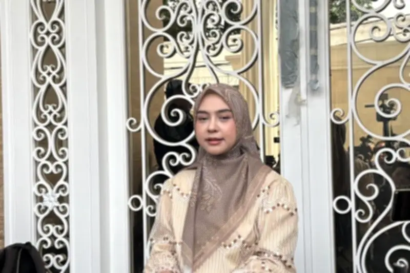 Ria Ricis Bantah Pakai Piercing, Ternyata Stiker di Hidung